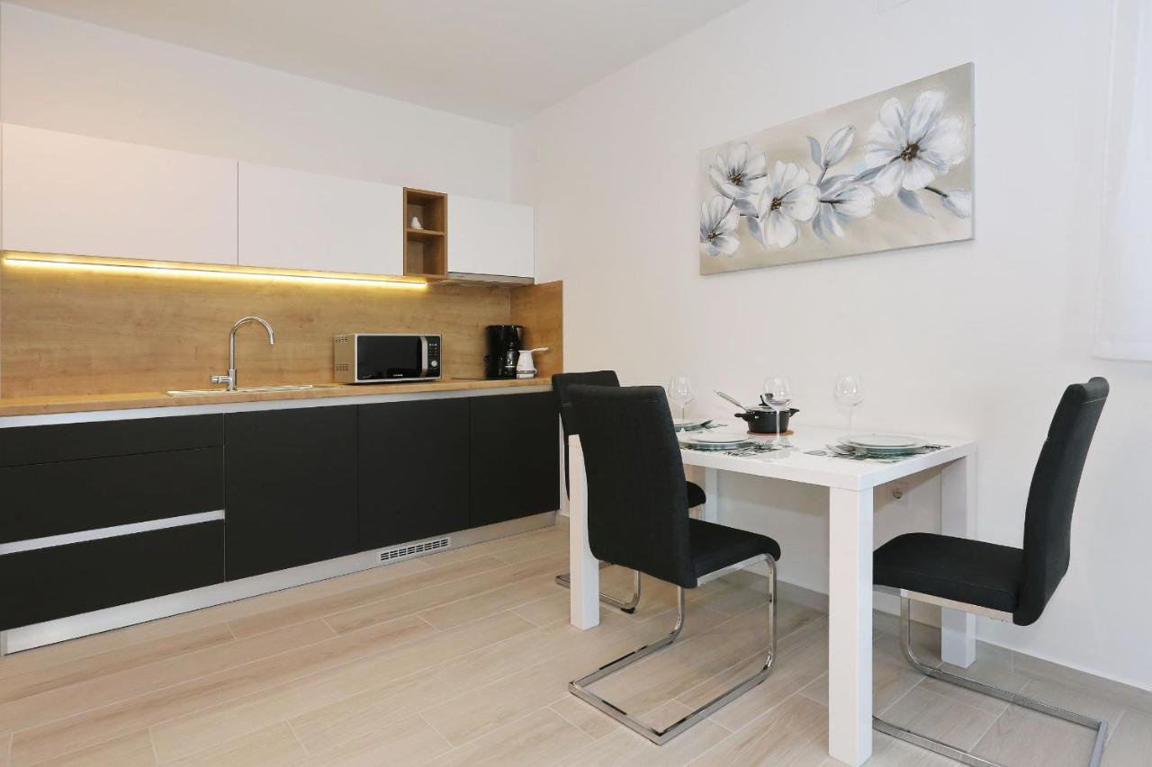 Villa Ankora 2 With Heated Pool Biograd Na Moru Zewnętrze zdjęcie