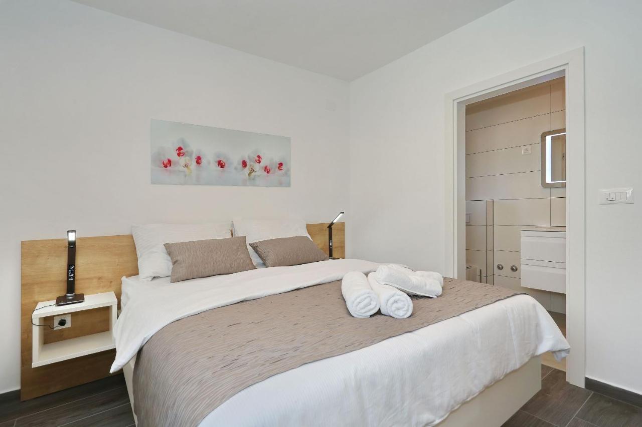 Villa Ankora 2 With Heated Pool Biograd Na Moru Zewnętrze zdjęcie