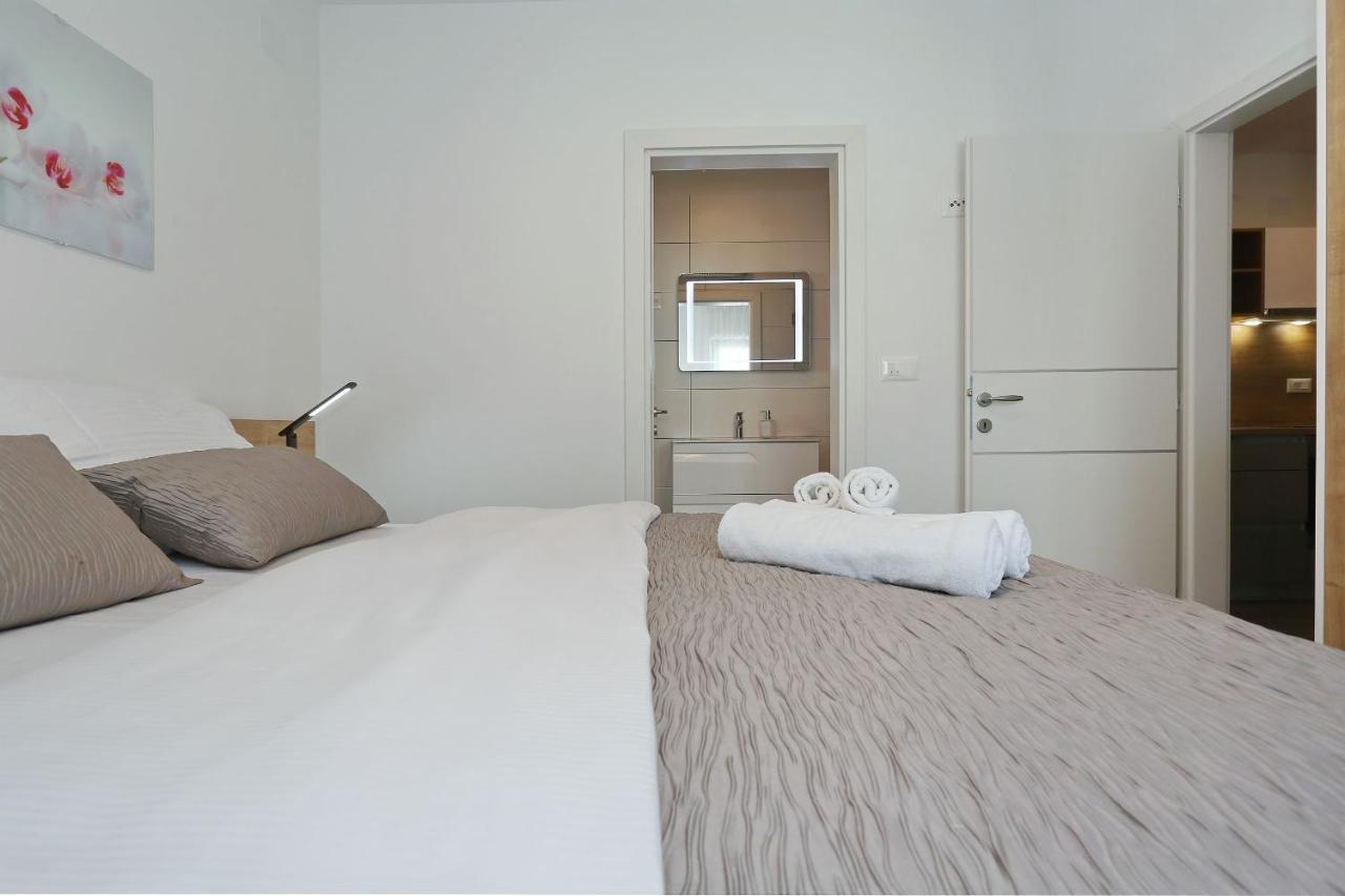 Villa Ankora 2 With Heated Pool Biograd Na Moru Zewnętrze zdjęcie